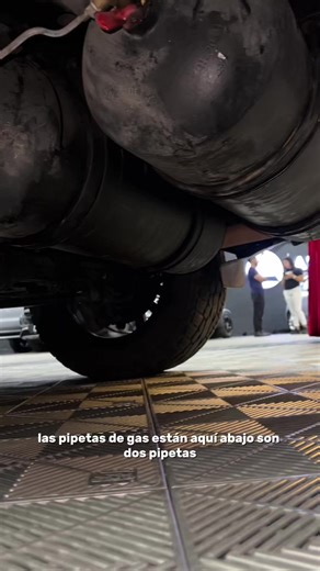 Toyota Land Cruiser Prado TX 4.0 2011 Model Overview