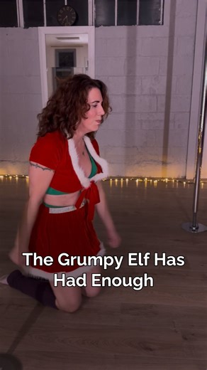 🔊ON!!! 🤣🤣🤣 Mood: Grumpy Elf Activity: Pole Dancing Attitude: Unbothered #GrumpyElf #PoleDanceFun #NotAllElvesAreJolly #PoleHumor #ChristmasChaos | Pole Dance Therapy