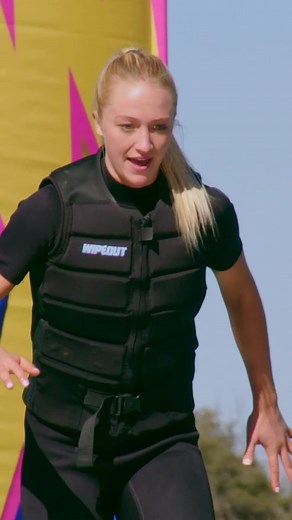 Sporty Spices takes on the #Wipeout course! ⚽ | Wipeout