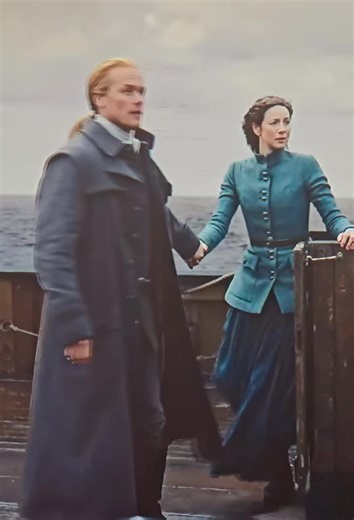 So touching scene made 😭. The returning to home. Scotland - The pride of our beautiful country where the air is different, the scenery, the people - their love and warmth. It's like no other place. #Scotland #caitrionabalfe #clairefraser #Outlander | Outlander Fandom Forever