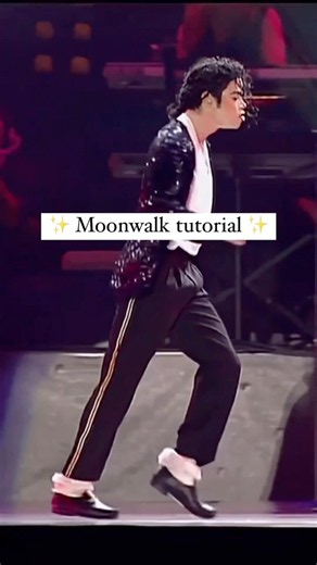 Moonwalk tutorial made easy🕺 #moonwalk #billiejean #michaeljackson #usa #explore #fyp