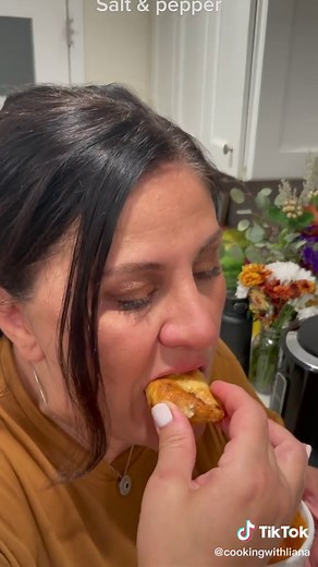 Airfryer Stuffed #pasta #shells #MakeItCinematic #pastashells #airfryer #foodtiktok #tiktokfood #food #homemade #easyrecipe #foryou #italian #recipe