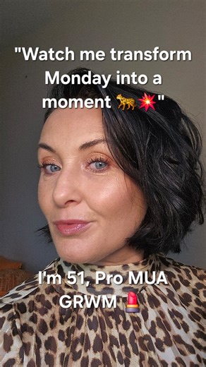 nadinewilkiemakeup on Instagram: "”Good morning, world! Full glam, high vibes, ready to conquer the week. Let’s do this! 💋🤎🖤" BASE @byterryofficial - Brightening CC Serum - Sunny Flash EYE SHADOW @vieve - Muse Palette ( I used Peony, Love & Finery shadow. The Velvet as a soft liner) MASCARA- @yslbeauty - Lash Clash in Black BLUSH & HIGHLIGHTER @narcissist - Ethereal Aura Blush Palette - ( I used Dark Love Blush & Dolce Vita Highlighter) LIPS @yslbeauty - Loveshine Plumping Gloss - 4 Honey Pur