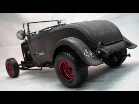 Revell 1:25 1932 Ford Street Rod Scale Model Car