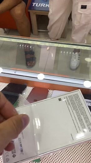 Unboxing a New Mobile Phone: What’s Inside?