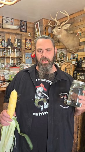 Phil Billy on Instagram: "Making some moonshine out of sweet corn #moonshine #recipe #moonshine #distilling #homebrew #philbillymoonshine"