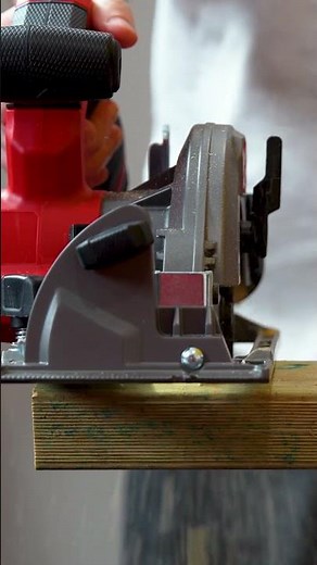 These Milwaukee M12 FUEL circular saws might be compact but they pack a huge punch 😱💪