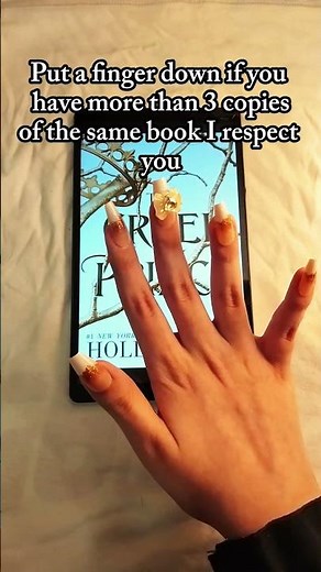 cries in reading with a kindle 😭💔 #booktok #fingerdown #booktube #booktubetbr #fyp