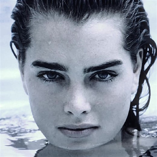 Brooke Shields & Doutzen Kroes Fashion Moments