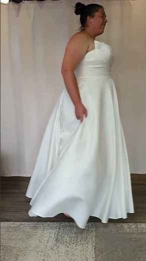 Here's how to Bustle Your Dress Like a PRO!