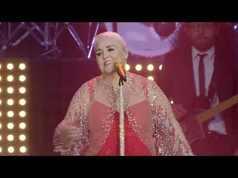 Lupita D'Alessio - Qué Ganas De No Verte Nunca Más (En Vivo Desde La Arena CDMX)