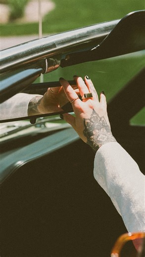 Jamie Sea on Instagram: "People tell you all the time how good your content is. They save it, DM you, send it to their friends and even say things like “this hit” and “I needed this today” and “you explain this better than anyone.” And then you open your Stripe account and you’re like… cool cool cool but is this a fan club or a business? Here’s the part no one really says out loud…When people love your free content but don’t buy, it’s usually not because your offer is wrong, or your pricing is o