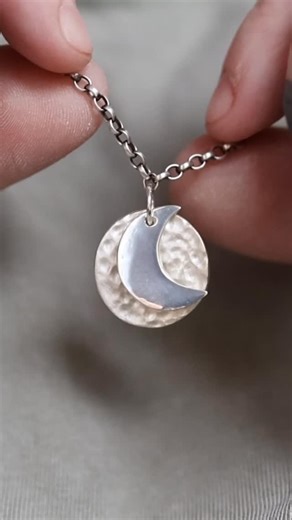 Jac | Metal Clay Artist and Tool Designer on Instagram: "Silver Clay MAGIC ✨ Clay ➝ fire ➝ solid silver This is how jewellery dreams start ✨ I teach beginners how to work with silver clay, from first piece to selling with confidence. ✨ Courses launch end of Jan 2026 ✨ Early access for subscribers Right now my subscription is £2.29, but it increases to £9.49 on Feb 1st If you’ve been thinking about joining this is your moment ✨ #silverclay #metalclay #artsilverclay #jewellerymaking"