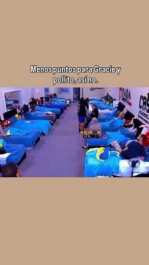 Team fruta 🍇🍒🍓 ( pollito y gracie desbaratan la cama al fruta😂😂 | Viralcomedia4k