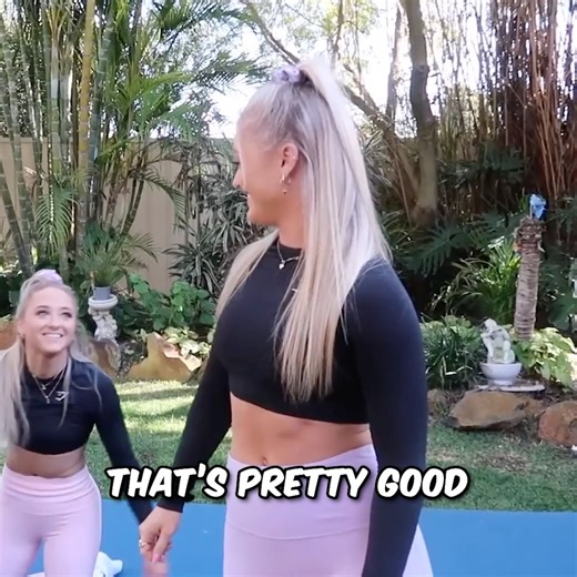 We all want to be the handstand queen 👸🏼🤸🏼 Sofie Dossi | The Rybka Twins