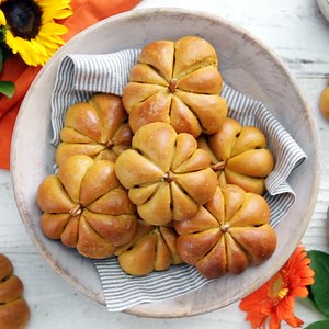 78K views · 380 reactions | These adorable pumpkin dinner rolls are semi-sweet and filled with rich cream cheese. | Tastemade | Facebook