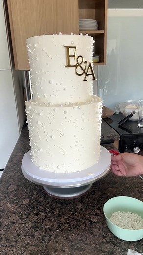 Decorating a Two-Tier Wedding Cake Step-by-Step