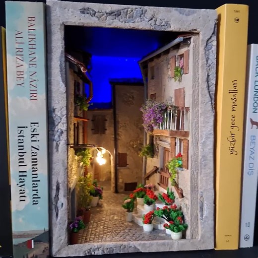 Handcrafted Italian Alley Book Nook – Lighted Miniature Diorama - Etsy
