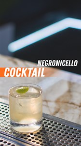 • Negronicello •ABV: 20,30 ml @craftersgin Crafter’s Aromatic Flowers Gin30 ml Bayadera Logistic Elite Limoncello Rossi Dasiago Liquor 30 ml @luxardoofficial Luxardo Bianco BitterMethod: Stir Garnish: Lime peelGlass: Склянка OF 1910, 300 мл, Urban BarПосуд та інвентар: @bartriggershopДля замовлення Limoncello Rossi Dasiago Liquor: @Bayadera.ElitДля замовлення Crafter’s Aromatic Flowers Gin: @vinfortcompany @winestory.uaДоставка льоду та товарів для бізнесу: @ice_cube.uaDrink responsibly!#cocktai