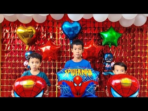 @zhafranhabibfamily playing with character balloons.