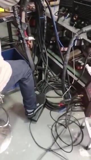 How to use the pedal control of the Hitbox HBT2000PACDC PFC?