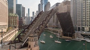 Chicago Bridge Lift - Time Lapse - 4K
