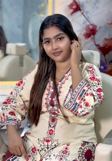 Eyelash Extensions by Valora Beauty