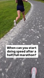 Eager to get back to doing speed work after a half or full marathon? Be patient! It can take the body a long time to recover from racing a long distance event. Easy runs can help maintain fitness but speed can actually ramp up injury risk and delay recovery if introduced too soon. I like the following post race schedules! After a half marathon: 👉2-3 days off depending on muscle soreness/fatigue. 👉 Week one only easy runs. 👉A longer run on the weekend is okay if the body is feeling good. 👉Res