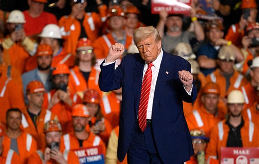 New federal employees must praise Trump EOs, submit to continuous vetting