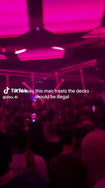 There is no comparison to this guy when he’s playing at Pacha #housemusic #ibiza #techhouse #raving #nightlife