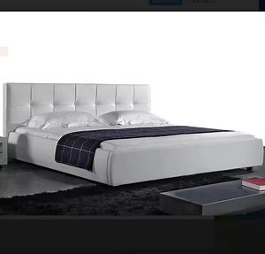 [Hot Item] Modern Soft Bed with Latest Squares Design and LED Light Headboard