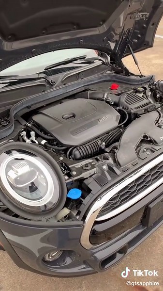 Exploring the 2021 Mini Cooper S: Quirks and Features Revealed!