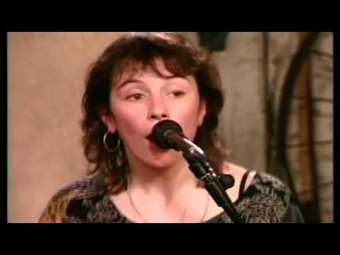 Dervish - Peigín Mo Chroí (Live) [Music Video]