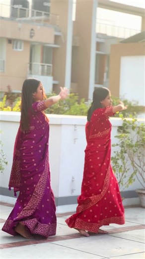 Saree Dance Challenge from Tasfiya Fashion