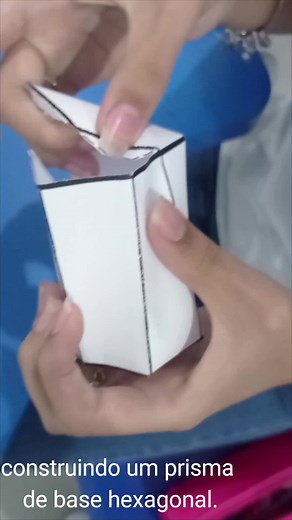 Cómo hacer prismas de papel y cartulina