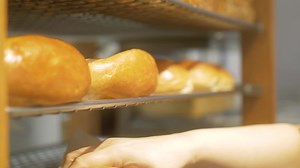 Start your own bakery and enjoy the benefits of a proven business model and franchisee network. | COBS Bread