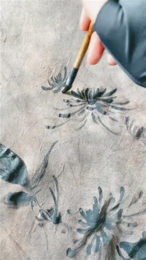 Drawing Chrysanthemums
