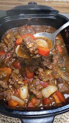 🥩 Slow Cooker Hearty Beef & Vegetable Stew