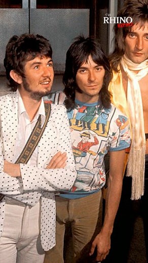 CLASSIC FACES LIVE Take a deep dive into the highly influential British rock legends FACES! Featuring music icons, including Rod Stewart, Ronnie Wood and Kenney Jones. Rhino is celebrating the prototype party band with the new release 'Faces At The BBC — Complete BBC Concert & Session Recordings 1970-1973.' Get up to speed on Faces’ legacy right now on the latest episode of THE RHINO REPORT. - - - #faces #rodstewart #ronniewood #kenneyjones #BBC #musicnews | RHINO