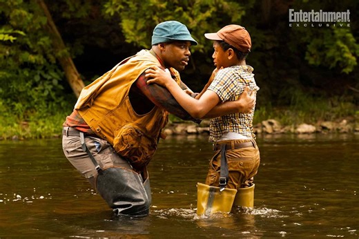 Meet the Hanlons! “It: Welcome to Derry” stars introduce Mike's grandparents and the horrors of the 1960s