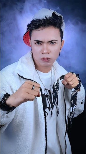 November No nya apa nih?#fashion #shorts