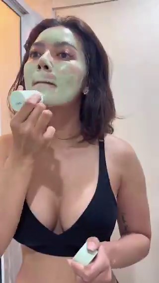Secret of girl's glowing skin 👀
