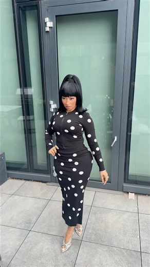 Nicki Minaj STUNS again in newly shared video on TikTok👑🩷 #nickiminaj #exoticteablog #barbz