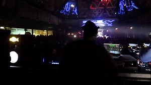On se prépare déjà physiquement et mentalement à la venue dimanche du label bbbbbb emmené par son boss Bjarki en live. Le protégé de Nina Kraviz défend une musique brutale et sans concession aux envolées cosmiques, soutenue par une esthétique volontairement foutraque. Gratuit avant 18:00 ! Event : http://bit.ly/2ipL1CV Tickets : http://bit.ly/2i6f52J #Sunsetsociety #bbbbbb #dimanche | Le Sucre