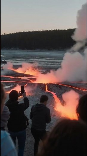 What If Yellowstone’s Supervolcano Erupted? 🌋 AI Simulation (Eyewitness View)