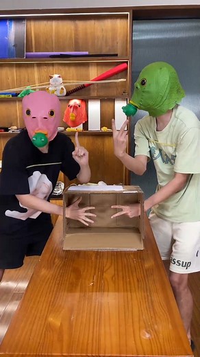 520K views · 10K reactions | Box Magic Challenge. Who wants to Join us? 類 | Guanbue管不饿 | Facebook