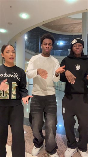 @Vida @Razzz | dances 2 people can do