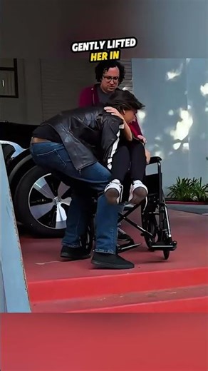 Strangers Step In—What They Did for a Disabled Woman Will Melt Your Heart! #shortvideo