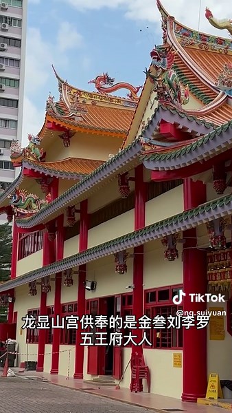 探索新加坡的神明共享空间