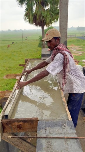 Captain Koushik_11 on Instagram: "Modern House Sunshade Design with Concrete Finish || #minishortvlog #sunshade #loft #designhouse #youtubeshorts #construction #cement #construction #windowloft #works #windows"